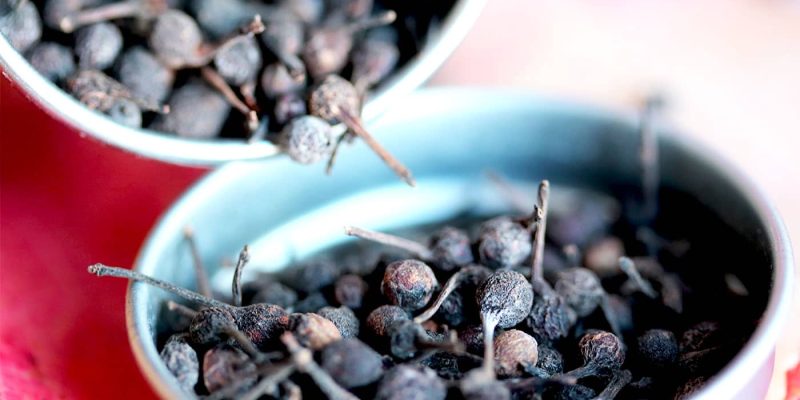 Poivre voatsiperifery épices